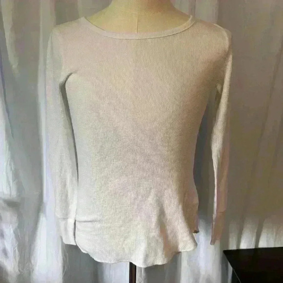Henley Long Sleeve White Women’s Size Small. Round Neck. Old Navy. - Picture 1 of 5